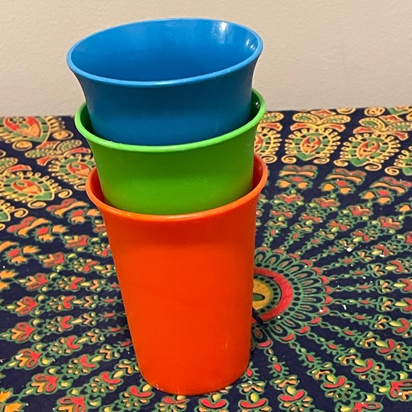 Vintage Tupperware kids 3pc cup set. EUC! - Picture 6 of 7